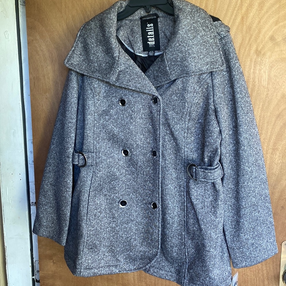 Details INTL Coat with Hood Chevron Gray Color Size XL